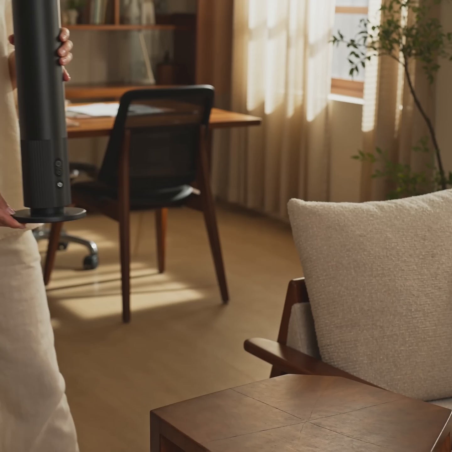 Video laden: Aroma Diffuser - Flux™ - Zwart 220m² - APP (Wi-Fi)